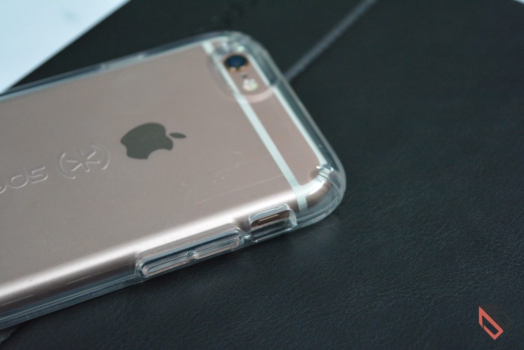 Speck_CandyShell_Clear_Case_9