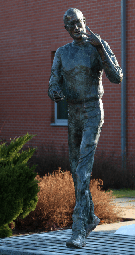 Steve Jobs Memorial Statue