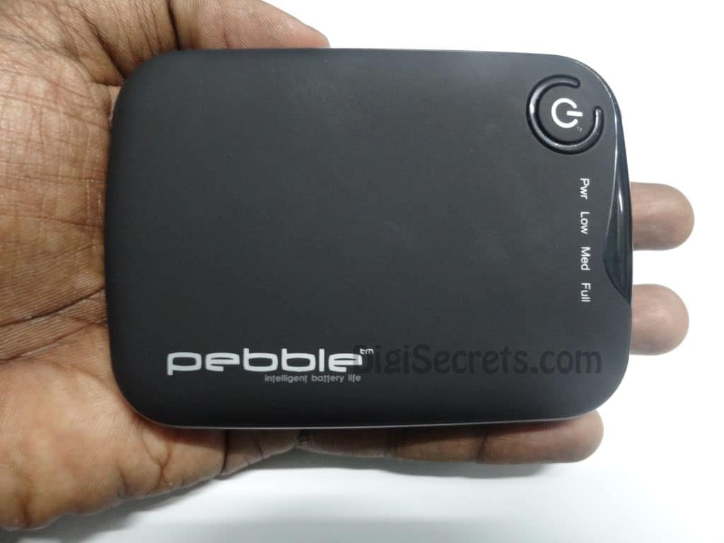Veho Pebble XT 5000 mAH Universal Portable Battery Charger - Review (4)